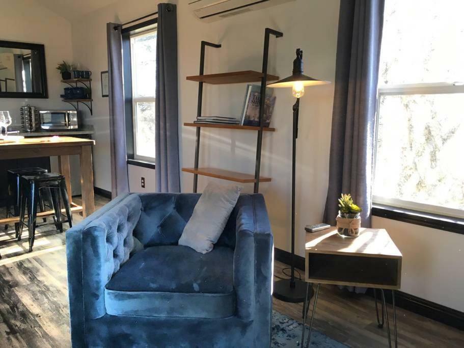 Papillon Cellars - The Loft Mariposa