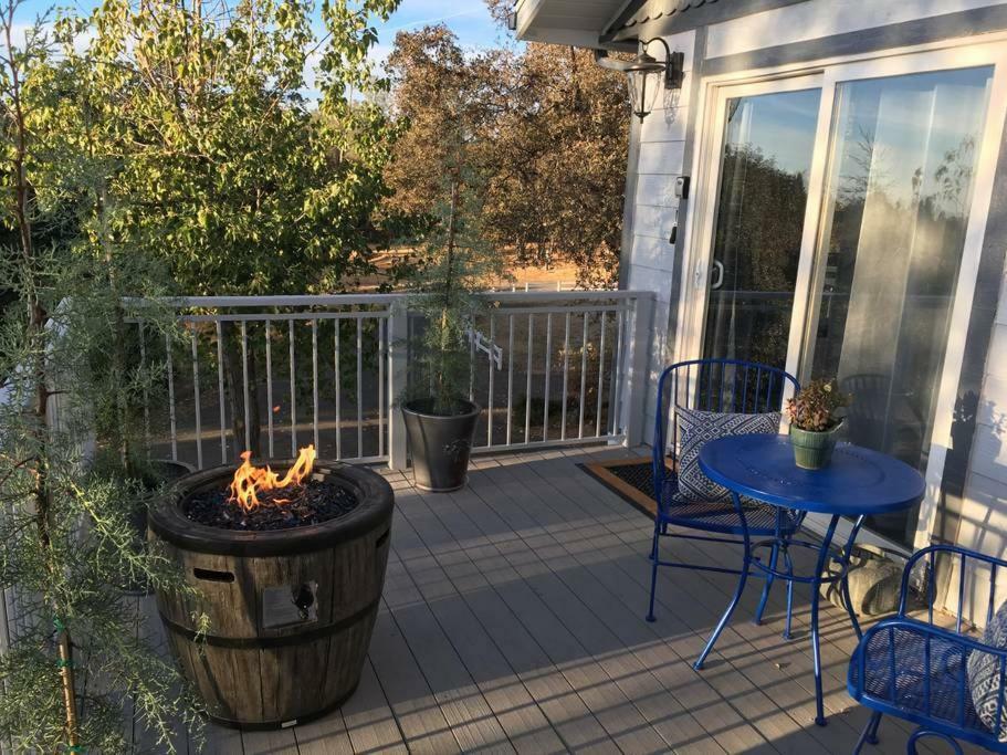 Papillon Cellars - The Loft Guest house Mariposa